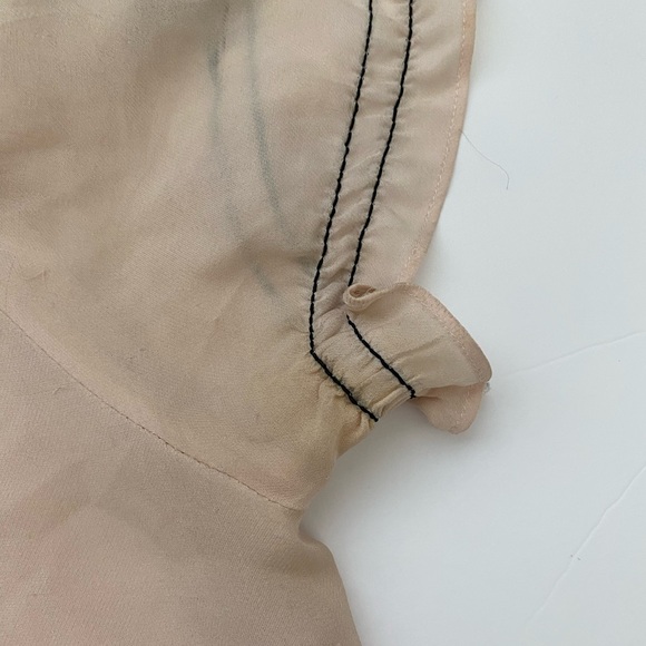 Y2K 100% silk Nanette Lepore peasant top - Picture 3 of 7
